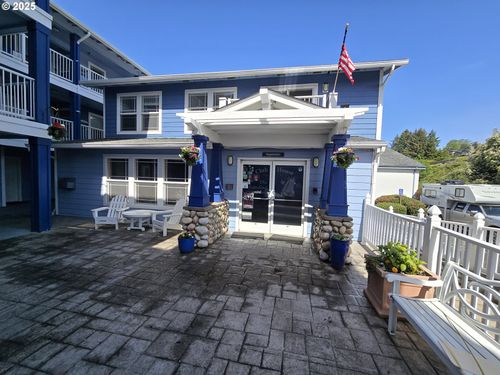 316-890 Se Bay Blvd, Newport, OR, 97365-4225 | Card Image