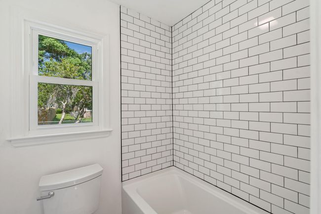 Master bathroom | Image 19