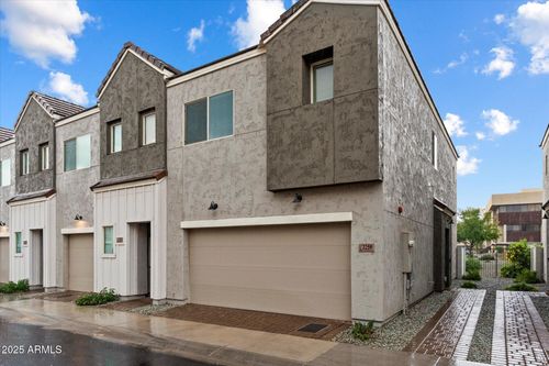 2259 W Harmont Dr, Phoenix, AZ, 85021-5672 | Card Image