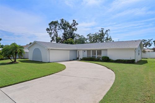 8906 124th St, Seminole, FL, 33772-3323 | Card Image