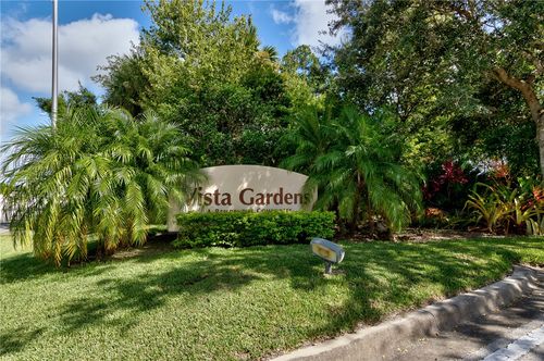 apt-101-40 Vista Gardens Trl, Vero Beach, FL, 32962-1740 | Card Image