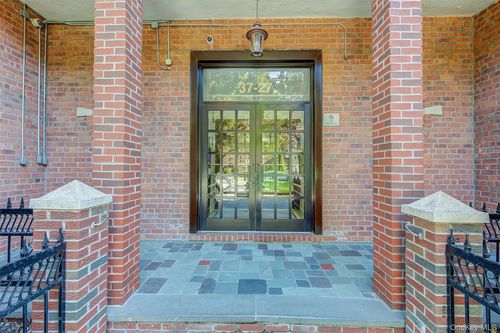 apt-6n-37-27 86th St, Jackson Heights, NY, 11372-7415 | Card Image