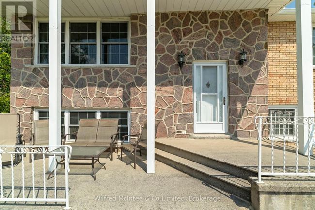 034079 5 Ndr Sideroad, House other with 3 bedrooms, 2 bathrooms and 6 parking in West Grey ON | Image 5