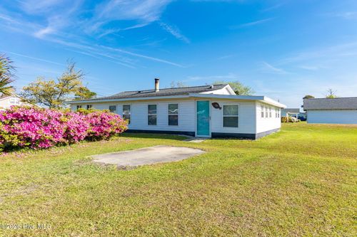 187 Mullens Dr, Harkers Island, NC, 28531-9623 | Card Image