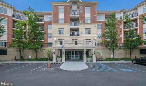 266 Carson Ter, HUNTINGDON VALLEY, PA, 19006-4718 | Card Image