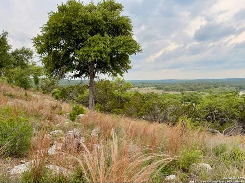 1869 Paradise Pkwy, Canyon Lake, TX, 78133-6539 | Card Image