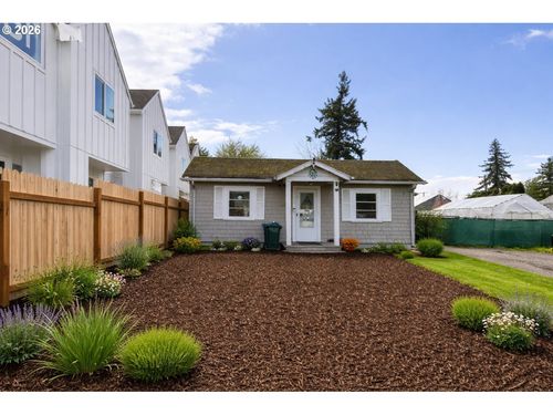 5216 Se Knapp St, Portland, OR, 97206 | Card Image