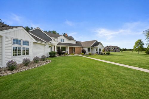 S90W34465 Whitetail Dr, Eagle, WI, 53119-2317 | Card Image