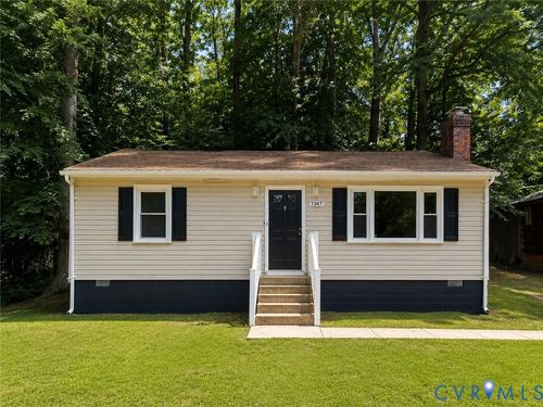 7367 Lakeshore Dr, Quinton, VA, 23141-1156 | Card Image
