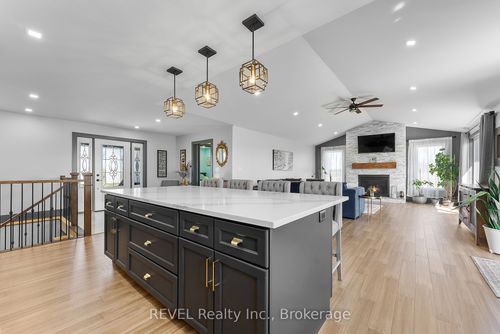 8 Reicheld Rd, Selkirk, ON, N0A1P0 | Card Image