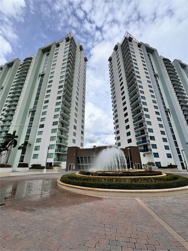 APT-508S - 2681 N Flamingo Rd, Condo with 3 bedrooms, 3 bathrooms and null parking in Sunrise FL | Image 39