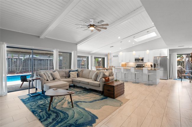 770 Nw 77 Th Ave, House other with 3 bedrooms, 2 bathrooms and null parking in Plantation FL | Image 24