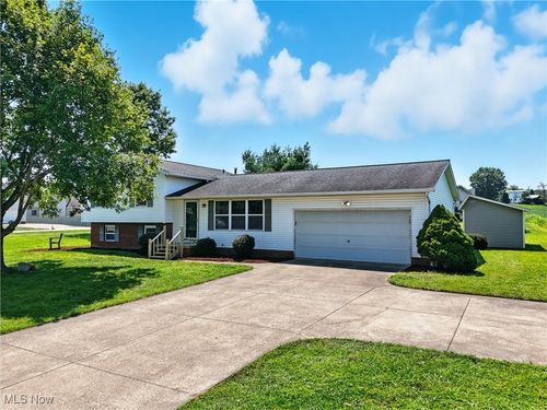 1701 Wheat Ridge Dr, Orrville, OH, 44667-9053 | Card Image