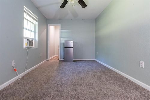 4-229 Bishop, Livingston, TX, 77351-8039 | Card Image