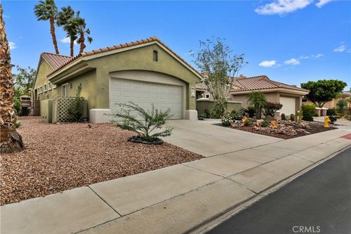 38563 Bent Palm Dr, Palm Desert, CA, 92211-1522 | Card Image