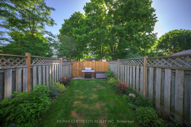 48 - 92 Homestead Cres, Condo with 2 bedrooms, 2 bathrooms and 2 parking in London ON | Image 28