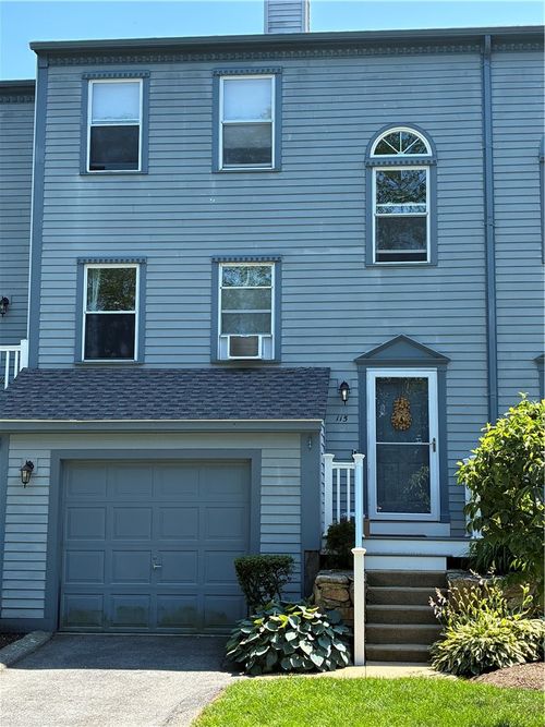 115-1 Willow Glen Cir, Warwick, RI, 02889-8353 | Card Image