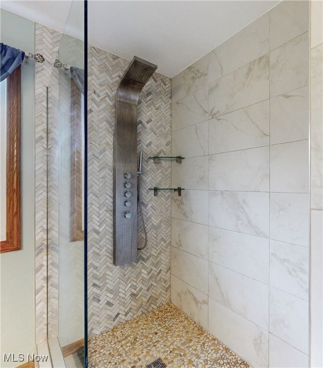 PRIMARY BATHROOM STAND UP SHOWER. | Image 24
