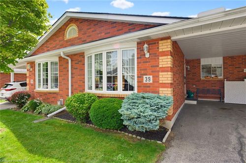 39-570 West St, Brantford, ON, N3R7Y7 | Card Image