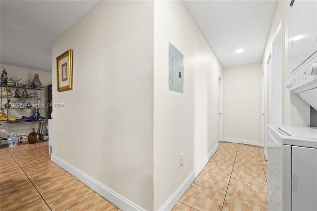 APT-203 - 3011 W 76 Th St, Condo with 3 bedrooms, 2 bathrooms and null parking in Hialeah FL | Image 7