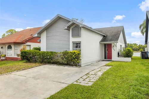 11613 Sunshine Pond Rd, TAMPA, FL, 33635-6221 | Card Image