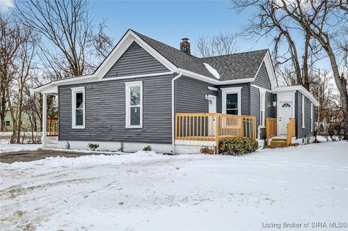 430 N Randolph Ave, Clarksville, IN, 47129-2767 | Card Image