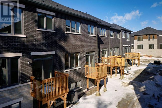 199 Grand Trunk Avenue, Townhouse with 3 bedrooms, 3 bathrooms and 2 parking in Vaughan (Patterson) ON | Image 38