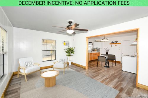 429 Palo Alto Dr, Von Ormy, TX, 78073-5939 | Card Image