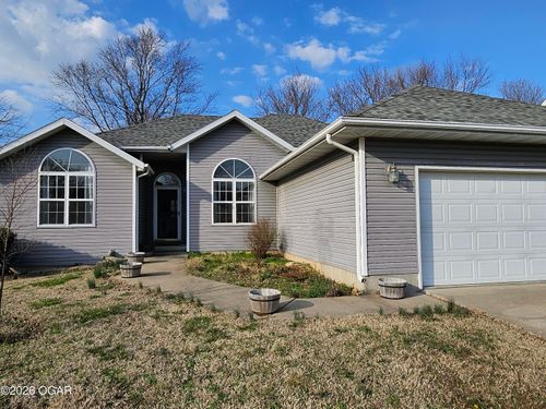 102 Kingsley Dr, Monett, MO, 65708-1073 | Card Image