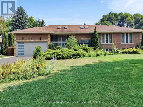 13 Dolan Drive, Caledon (Palgrave), ON, L7E0E1 | Card Image