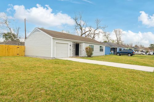 4901 Richfield Ln, Houston, TX, 77048-1035 | Card Image