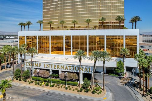 1617-2000 N Fashion Show Dr, Las Vegas, NV, 89109-1936 | Card Image