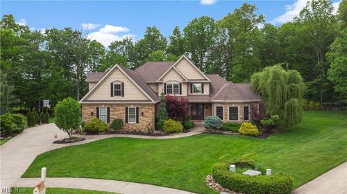 6424 Highland Green Dr, Medina, OH, 44256-6524 | Card Image