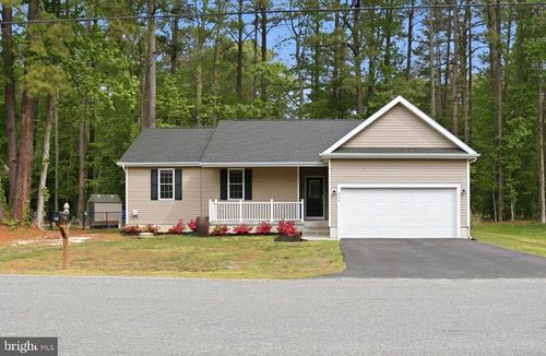 329 N Glebe Rd, Montross, VA, 22520-4089 | Card Image