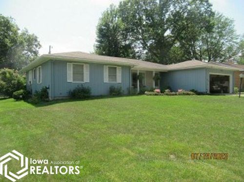 1012 Hillcrest Dr, Fairfield, IA, 52556-3723 | Card Image