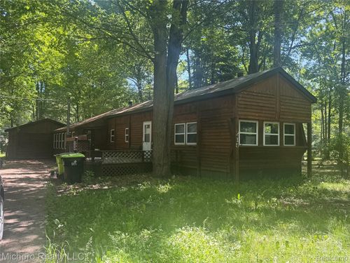 215 Mink Dr, Roscommon, MI, 48653-8781 | Card Image