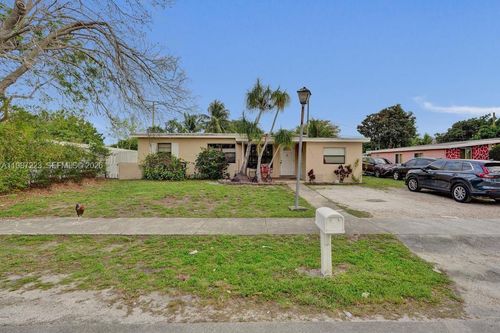 a-3500 Sw 37th St, West Park, FL, 33023-6385 | Card Image