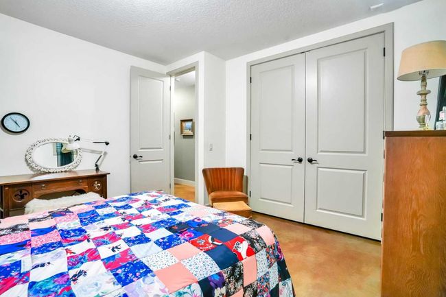 511 Evergreen Circle Sw, House other with 3 bedrooms, 3 bathrooms and 4 parking in Calgary AB | Image 40