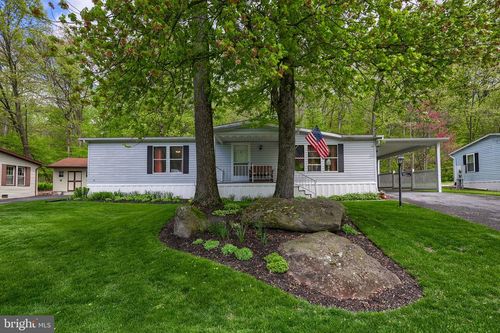 36 Maple Ave, MANHEIM, PA, 17545-8912 | Card Image