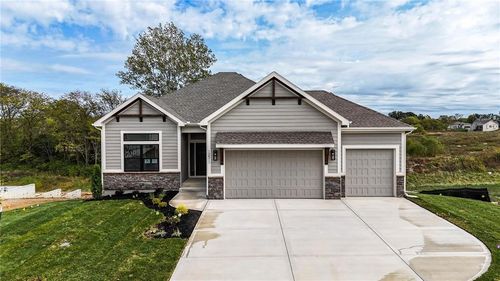 10511 N Liberty St, Kansas City, MO, 64155-2891 | Card Image