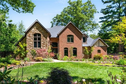 1920 Stockbridge Rd, Akron, OH, 44313-4539 | Card Image