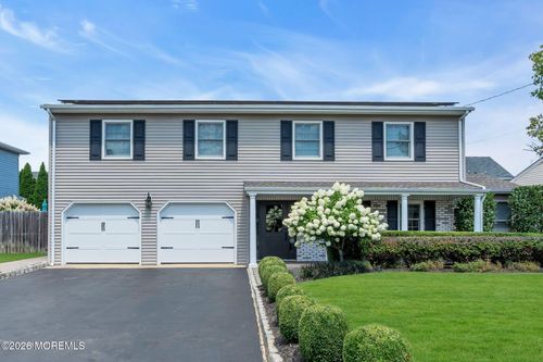 2225 Riviera Pkwy, Point Pleasant Boro, NJ, 08742-4956 | Card Image