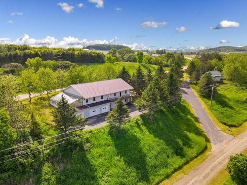 27751 Nutmeg Rd, ELROY, WI, 53929-8818 | Card Image