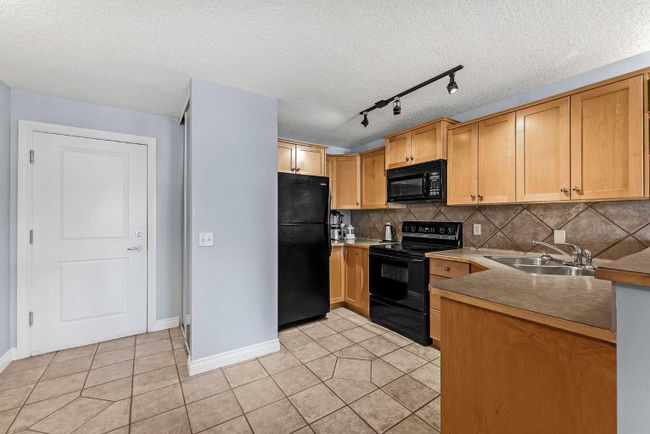 307 - 60 38 A Avenue Sw, Home with 1 bedrooms, 1 bathrooms and 1 parking in Calgary AB | Image 4
