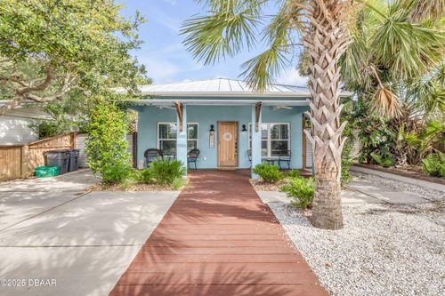 418 Columbus Ave, New Smyrna Beach, FL, 32169-2625 | Card Image