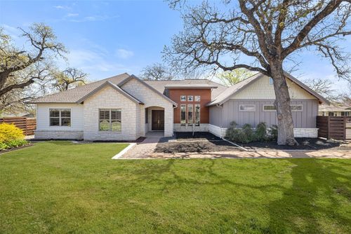 1017 S Quinlan Park Rd, Austin, TX, 78732-6032 | Card Image