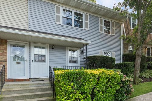 4a-9 Harbour Ln, Oyster Bay, NY, 11771-2727 | Card Image