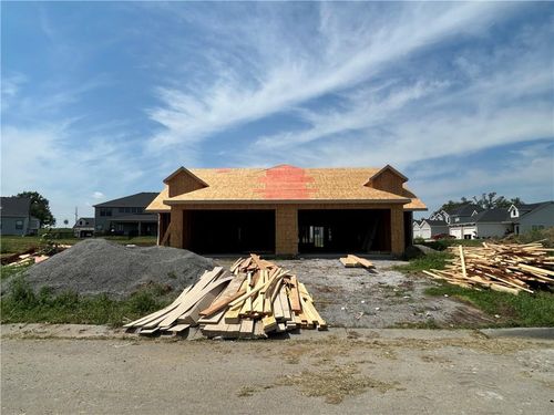 702 Woodland St, Smithville, MO, 64089-9179 | Card Image