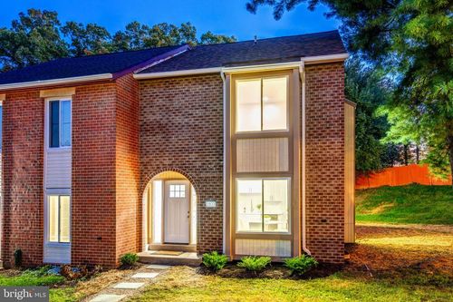 2933 Cambridge Dr, WOODBRIDGE, VA, 22192-3116 | Card Image
