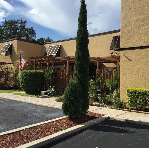 10740 S Golfview Dr, Pembroke Pines, FL, 33026-3107 | Card Image